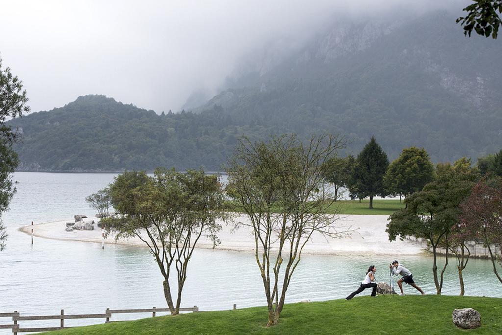 Lake&Nature Hotel Gloria Molveno Exterior foto